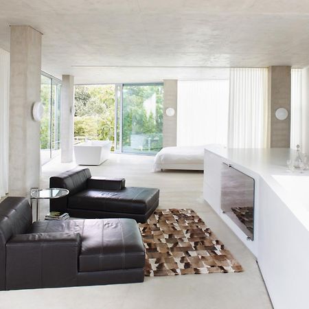 H-House Architectural Residence Маастрихт Экстерьер фото